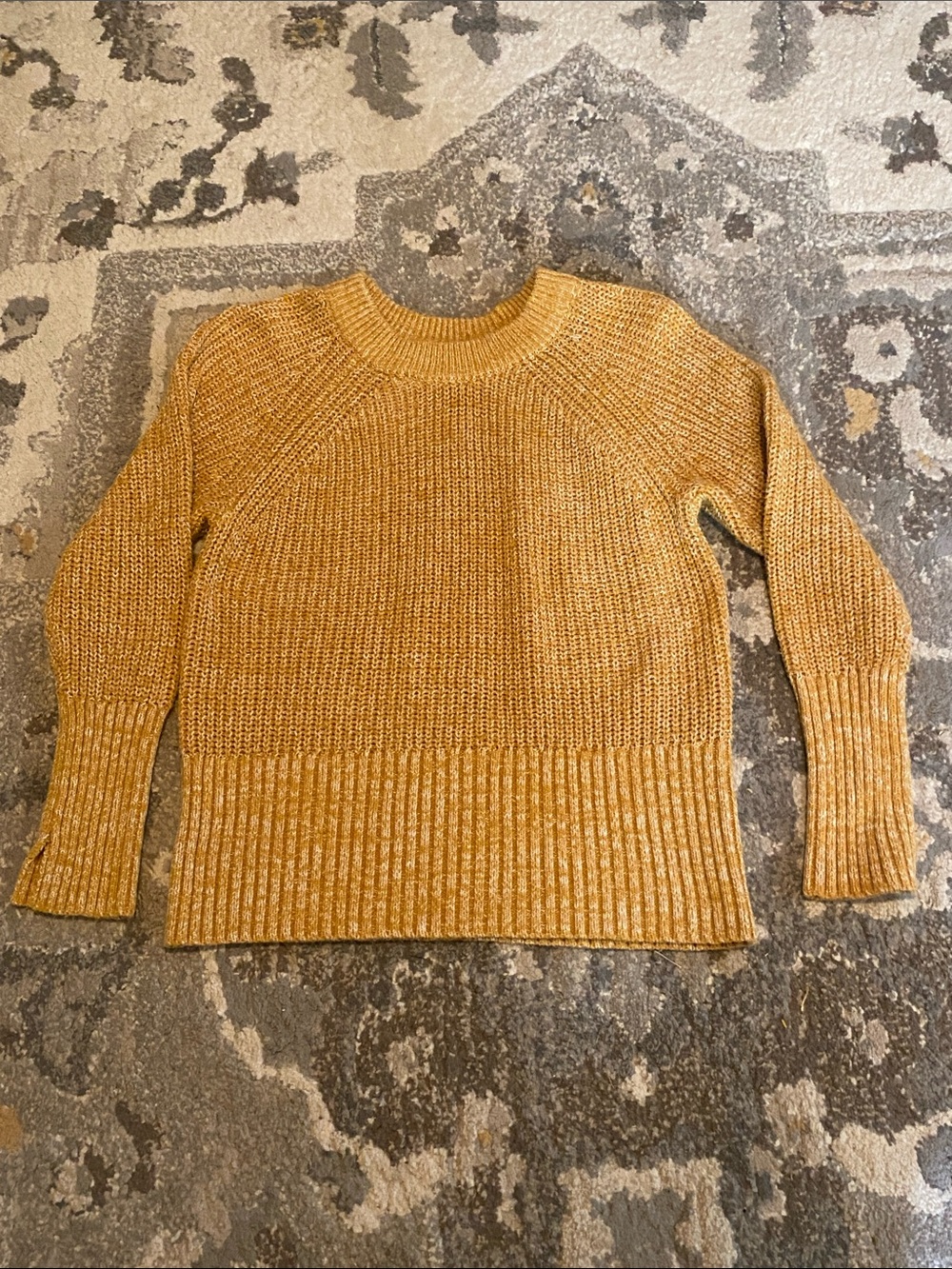 Universal Thread Women's Crewneck Sweater in Mustard Yellow